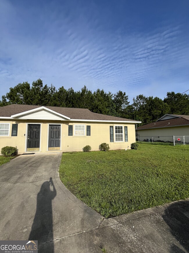 408 E Lawnwood Ave in Kingsland, GA - Building Photo - Building Photo