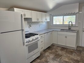 129 Ridge Rd, Unit 201 in Horseheads, NY - Building Photo