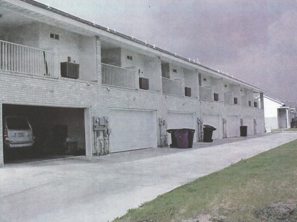 2424 N J St in McAllen, TX - Building Photo