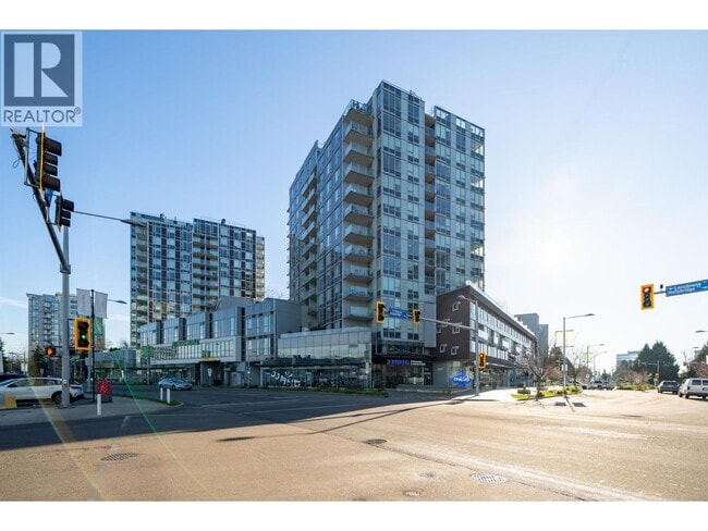 property at 7468 Lansdowne Rd