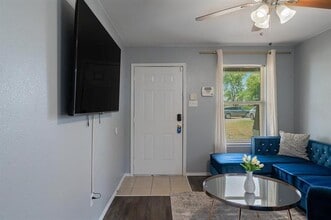 1433 E Robert St in Fort Worth, TX - Building Photo - Building Photo