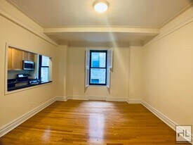 SECOND AVENUE in New York, NY - Building Photo