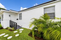 275 NW 97th St in Miami, FL - Building Photo - Building Photo