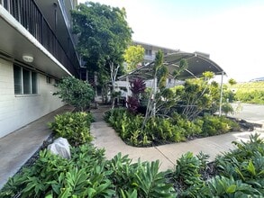 Kalo Terrace in Honolulu, HI - Building Photo - Building Photo