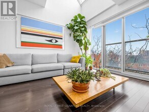 1636 Dundas St W in Toronto, ON - Building Photo - Building Photo