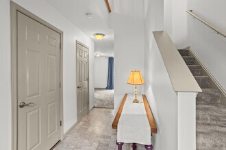 14 Indiana Cir in Lemoyne, PA - Foto de edificio - Building Photo