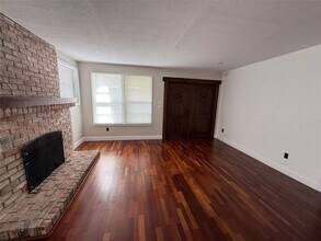 5025 SW 64th Ave in Davie, FL - Building Photo - Building Photo
