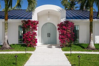 3061 NE 42nd St in Fort Lauderdale, FL - Building Photo - Building Photo