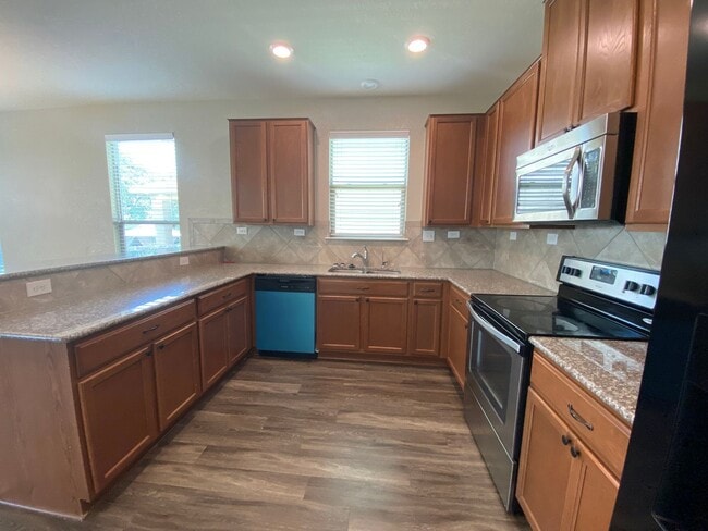 10312 Roadrunner Ridge in San Antonio, TX - Building Photo - Building Photo