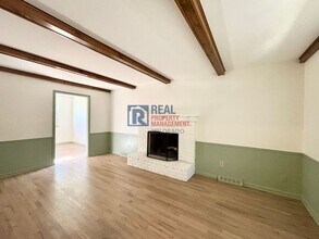 3320 S Locust St in Denver, CO - Building Photo - Building Photo
