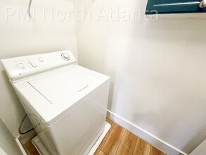 825 Highland Ln NE-Unit -Unit 1115 in Atlanta, GA - Building Photo - Building Photo