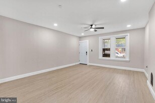 4956 Baynton St in Philadelphia, PA - Building Photo