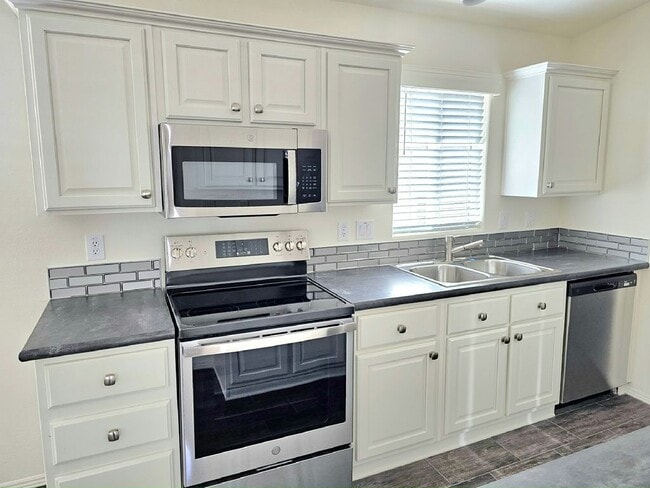 8865 E Baseline Rd in Mesa, AZ - Building Photo - Building Photo