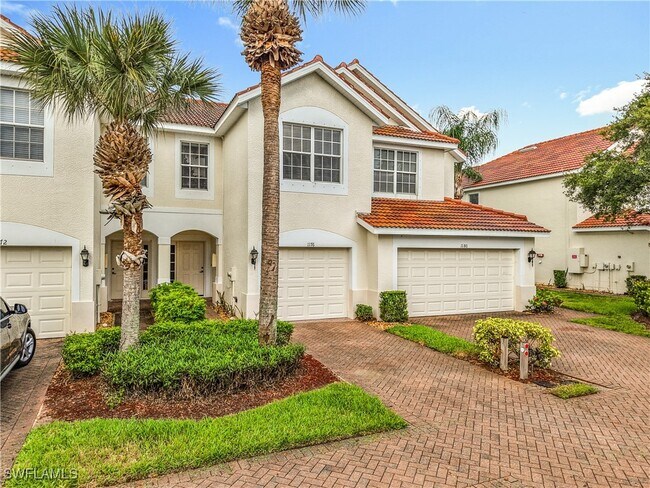 1176 Oxford Ln in Naples, FL - Building Photo - Building Photo