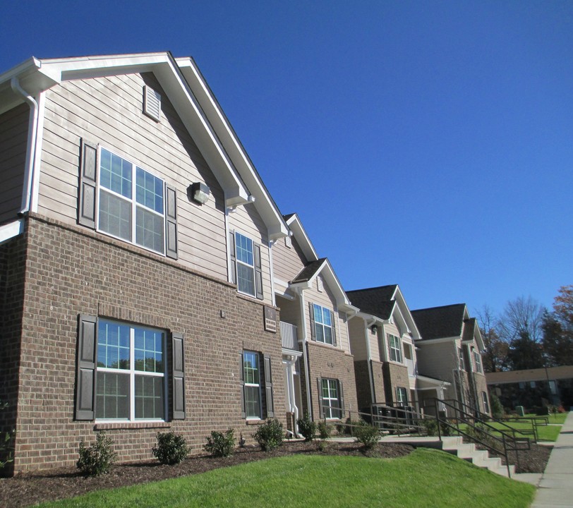 Stewart Place in Crossville, TN - Building Photo