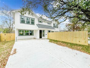 11514 Courtshire Dr in Houston, TX - Building Photo - Building Photo
