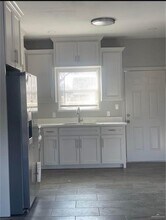 11 Ricky Crossland in Elsa, TX - Building Photo - Building Photo