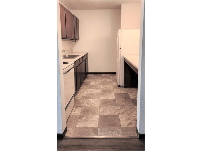 808 Hills Ave in Jackson, MN - Building Photo - Building Photo