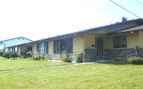 2330 Cole St in Enumclaw, WA - Building Photo