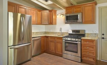 1314 Colgate Dr in Davis, CA - Building Photo - Building Photo