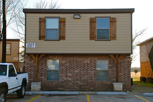 Eagle Point in Denton, TX - Foto de edificio - Building Photo