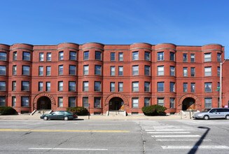 Elm Street Apartments in Manchester, NH - Building Photo - Building Photo