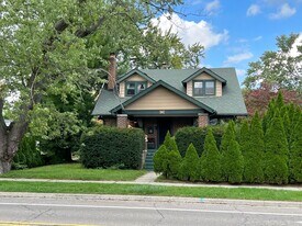 903 E Lincoln Ave in Royal Oak, MI - Building Photo