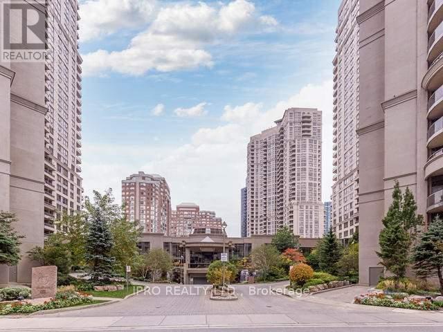 3888-3888 Duke of York Blvd in Mississauga, ON - Building Photo - Building Photo