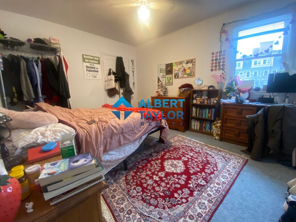 7 Bynner St, Unit 1 in Boston, MA - Building Photo