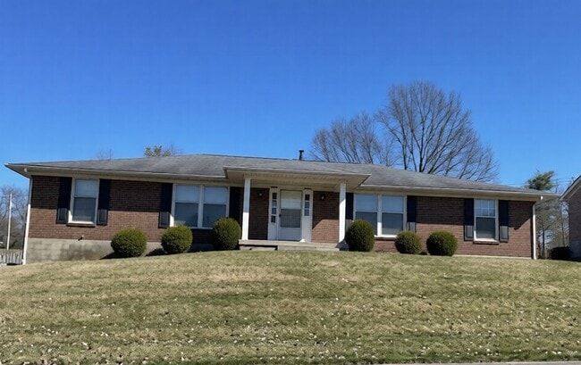 3304 Wood Valley Ct in Lexington, KY - Building Photo - Building Photo