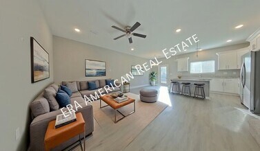 826 Kenneth Dr in Fort Walton Beach, FL - Building Photo - Building Photo