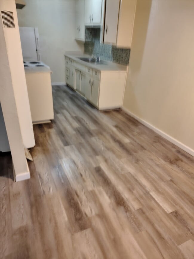 730 Plumas Ave, Unit Plumas 4 in Oroville, CA - Building Photo - Building Photo