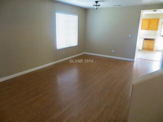 9541 Paradise Rd in Las Vegas, NV - Building Photo - Building Photo