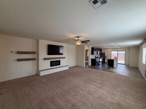 3820 Hernandez St SW in Los Lunas, NM - Building Photo - Building Photo