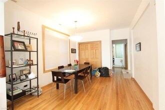 3436 N Bell Ave-Unit -# 2 in Chicago, IL - Building Photo - Building Photo