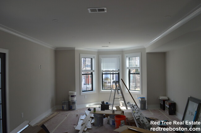 279 Lamartine St, Unit 1 in Boston, MA - Building Photo - Building Photo