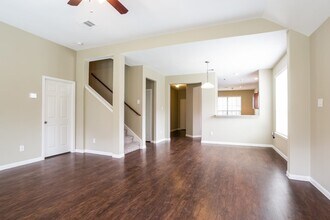 13433 Raintree Dr in Montgomery, TX - Building Photo - Building Photo