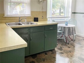 560 Beecher St in Elmira, NY - Building Photo - Building Photo