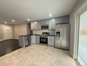 30 Melissa Rd in Kingston, NY - Building Photo - Building Photo