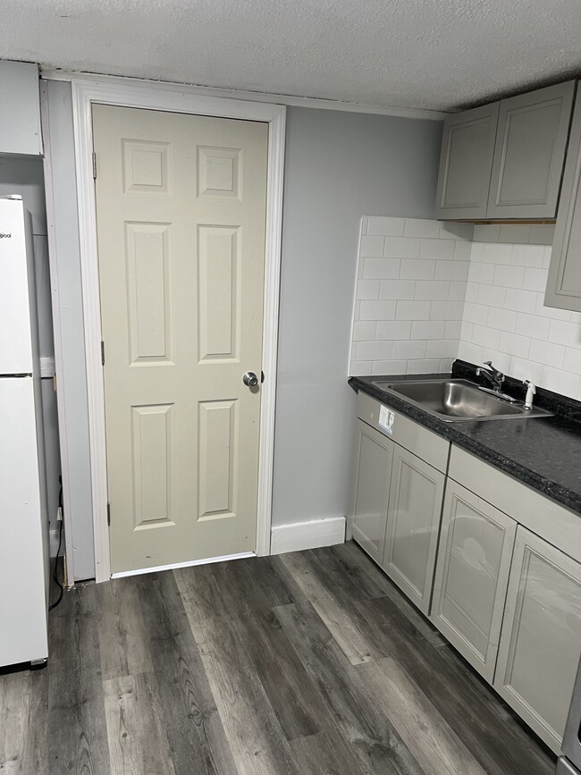 191 Scott St in Naugatuck, CT - Building Photo - Building Photo