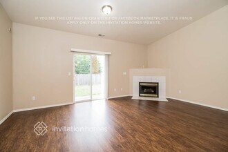 8307 204th St Ct E in Spanaway, WA - Foto de edificio - Building Photo