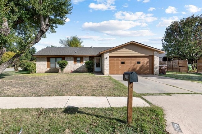 property at 1703 W Mesa Park Dr