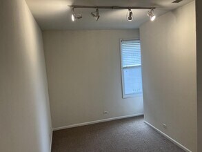 900 N Ashland Ave in Chicago, IL - Building Photo - Building Photo