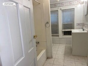 1028 40th St in Brooklyn, NY - Building Photo - Building Photo