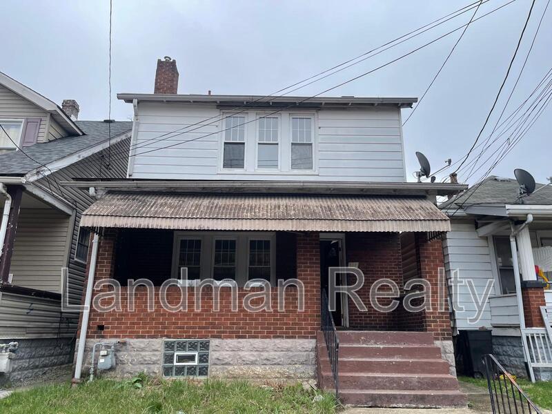 614 Mercer St in Turtle Creek, PA - Building Photo
