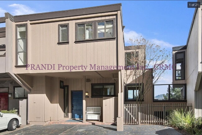 property at 110 Lincoln Dr