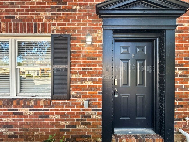 415 Parkdale Dr in Charleston, SC - Building Photo - Building Photo