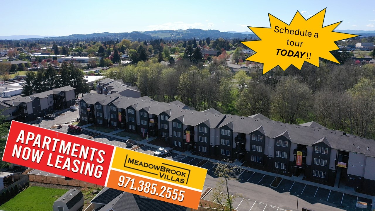 Meadow Brook Villas in Newberg, OR - Building Photo