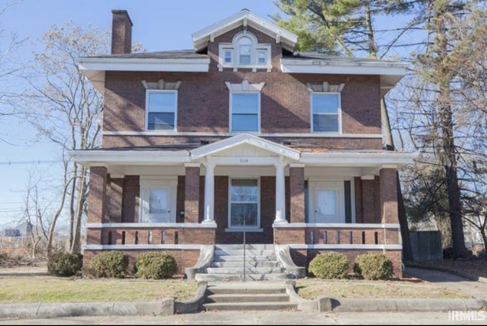 1119 SE Riverside Dr in Evansville, IN - Building Photo