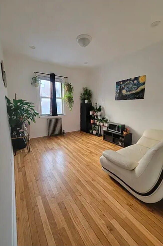 23-39-39 93rd St in Queens, NY - Building Photo - Building Photo